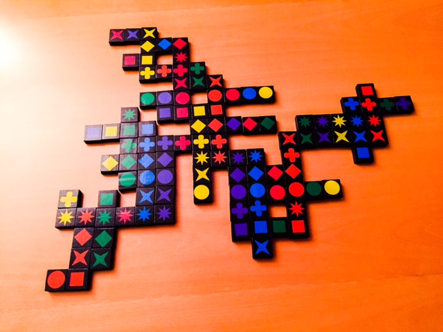 Das ist Qwirkle - im Endstadium :-))